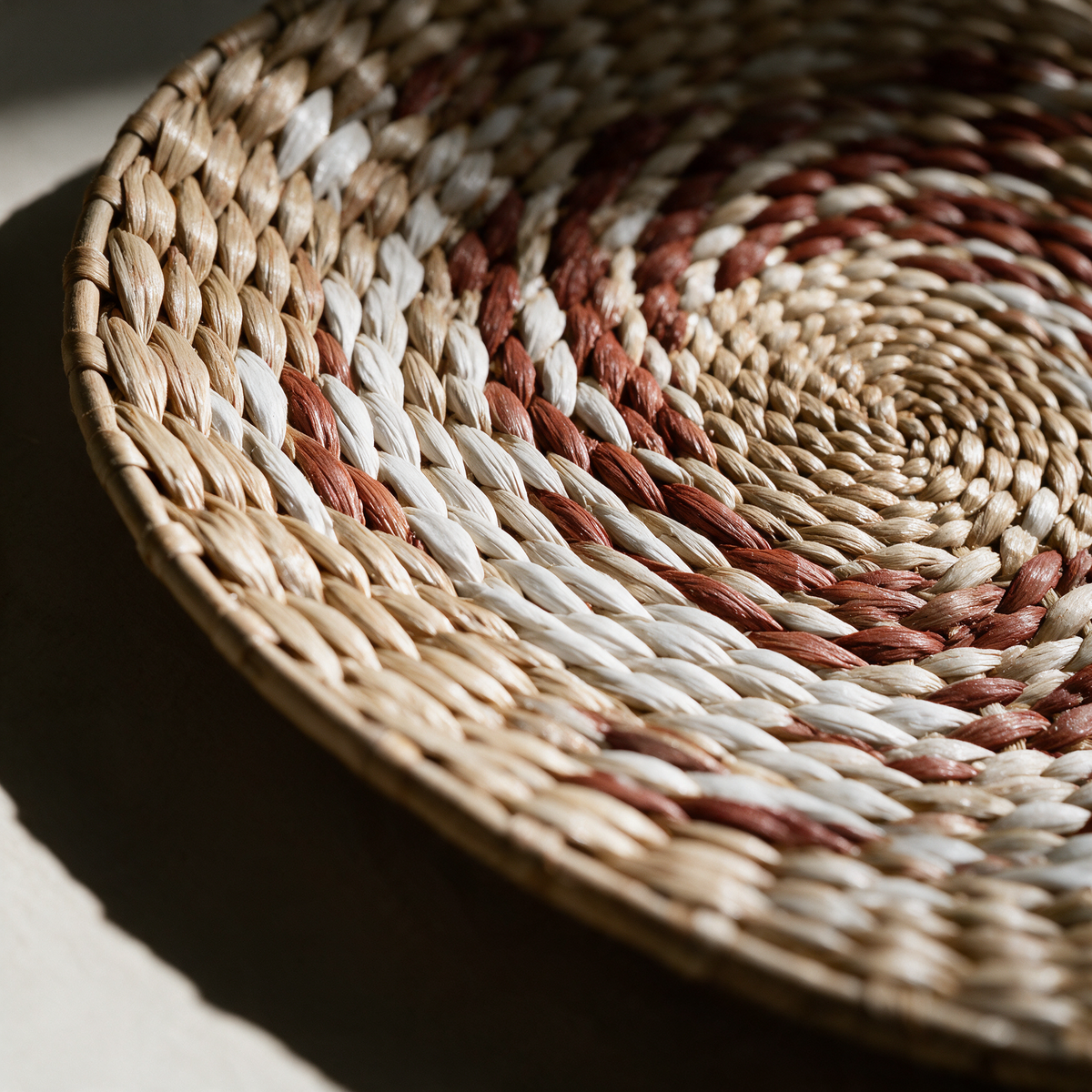 Close-up of the spiral weave and dyed bands
