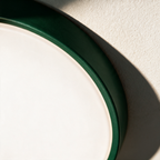 Close-up of the coloured rim and the 5cm depth