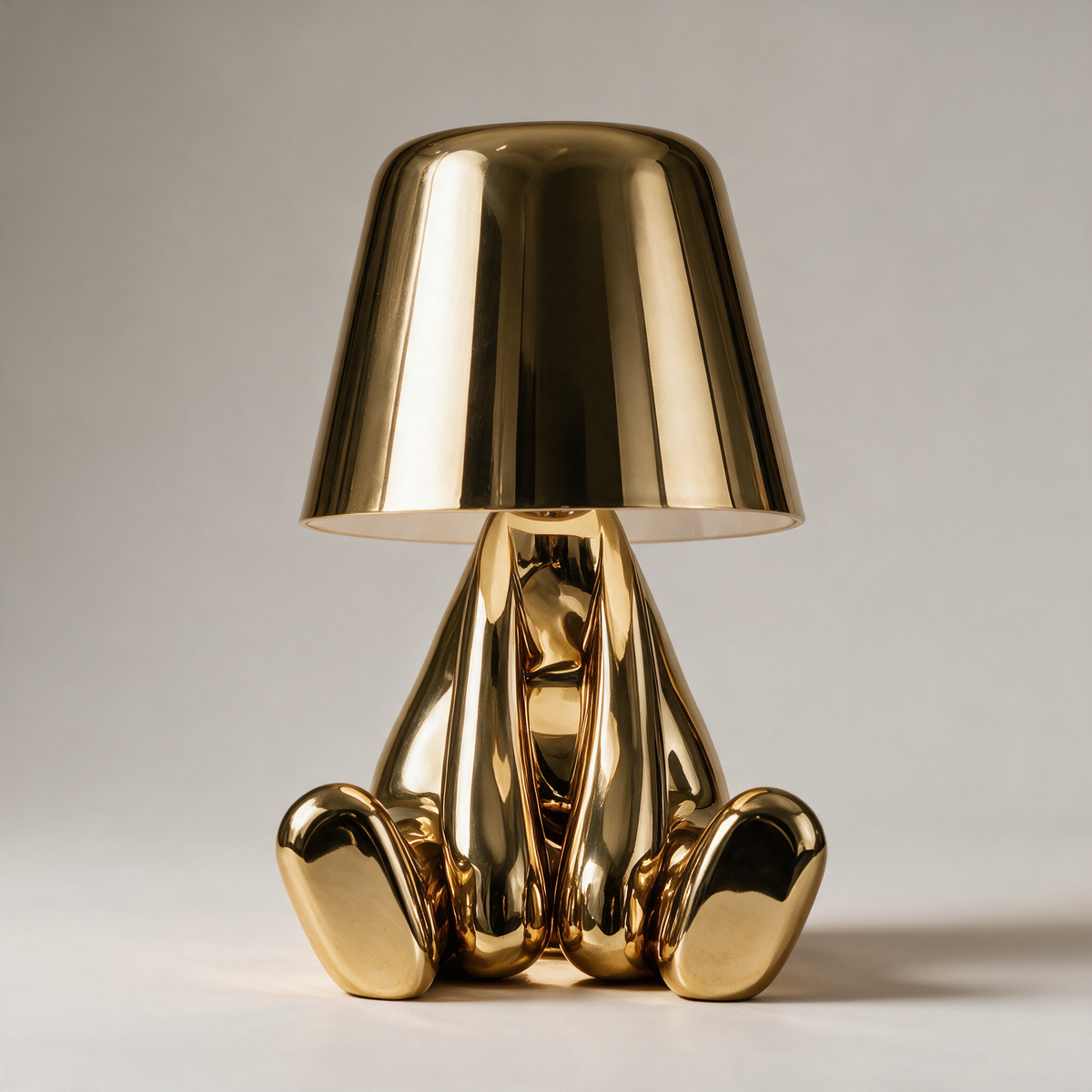 Metallic Character Figurine Lamp — Ten Poses — Seated Gold