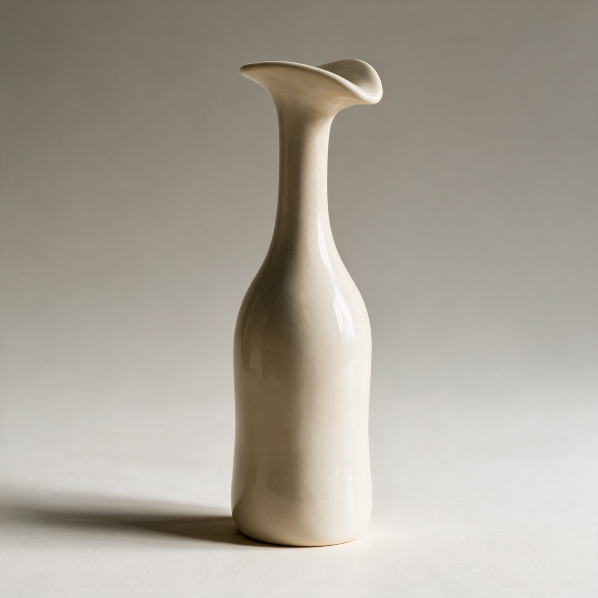 Inver Flared-Lip Porcelain Vase with Bird Silhouette — White