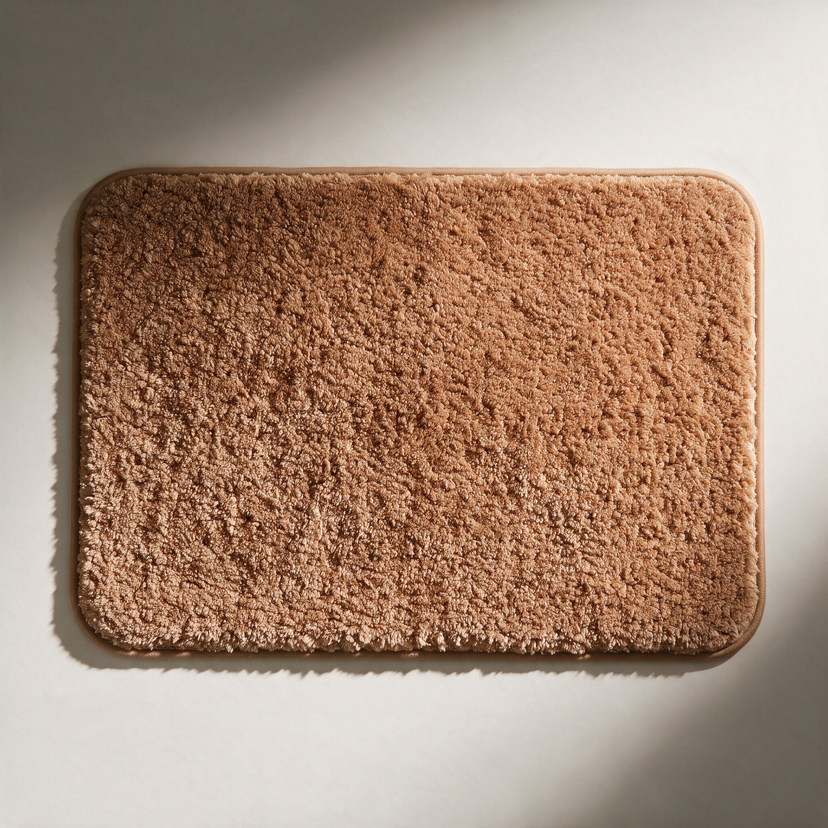 Meadow Plush Microfibre Bath Mat — Non-Slip — Camel