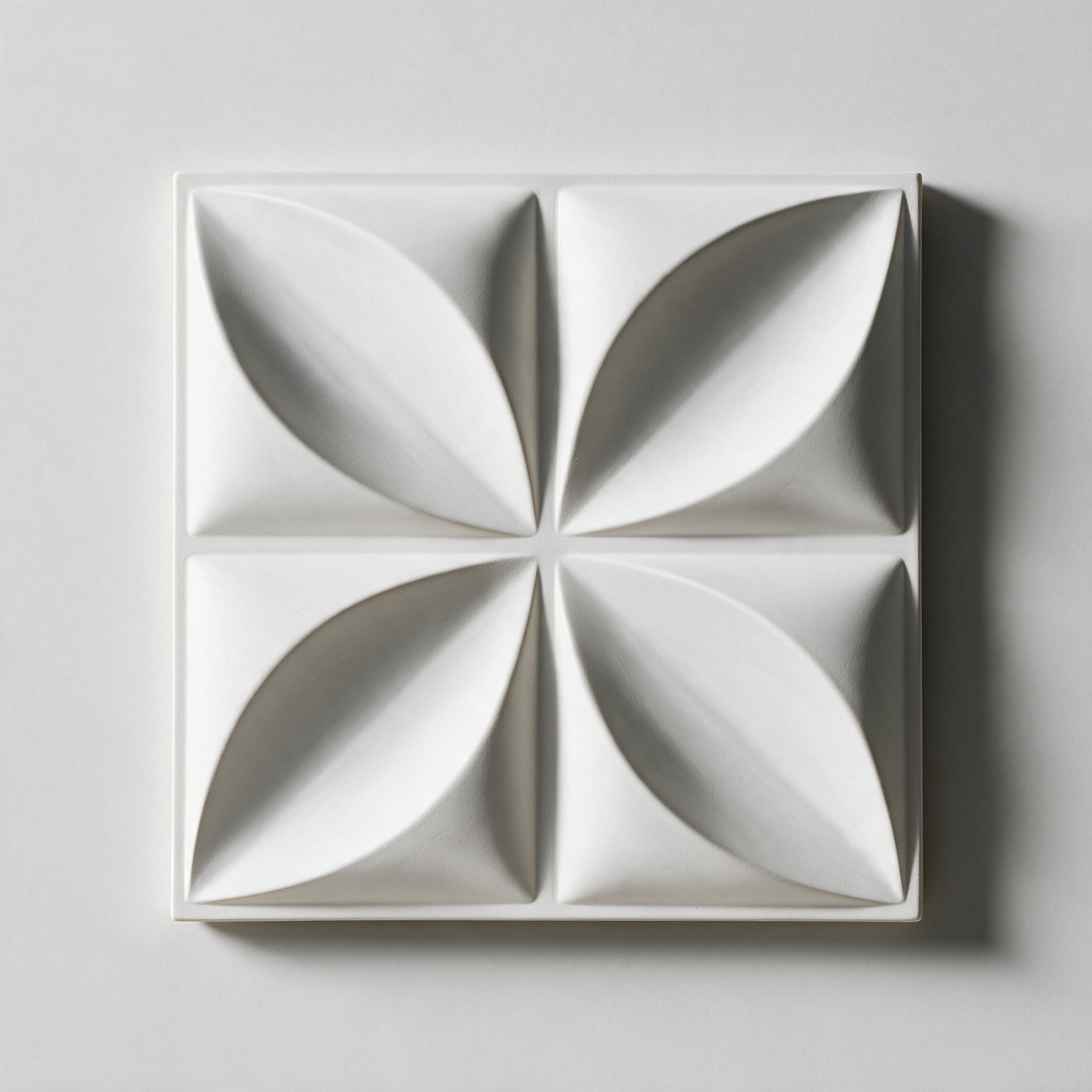 Alba White Radial Petal 3D Relief Wall Panel — Matte White (30 x 30cm)