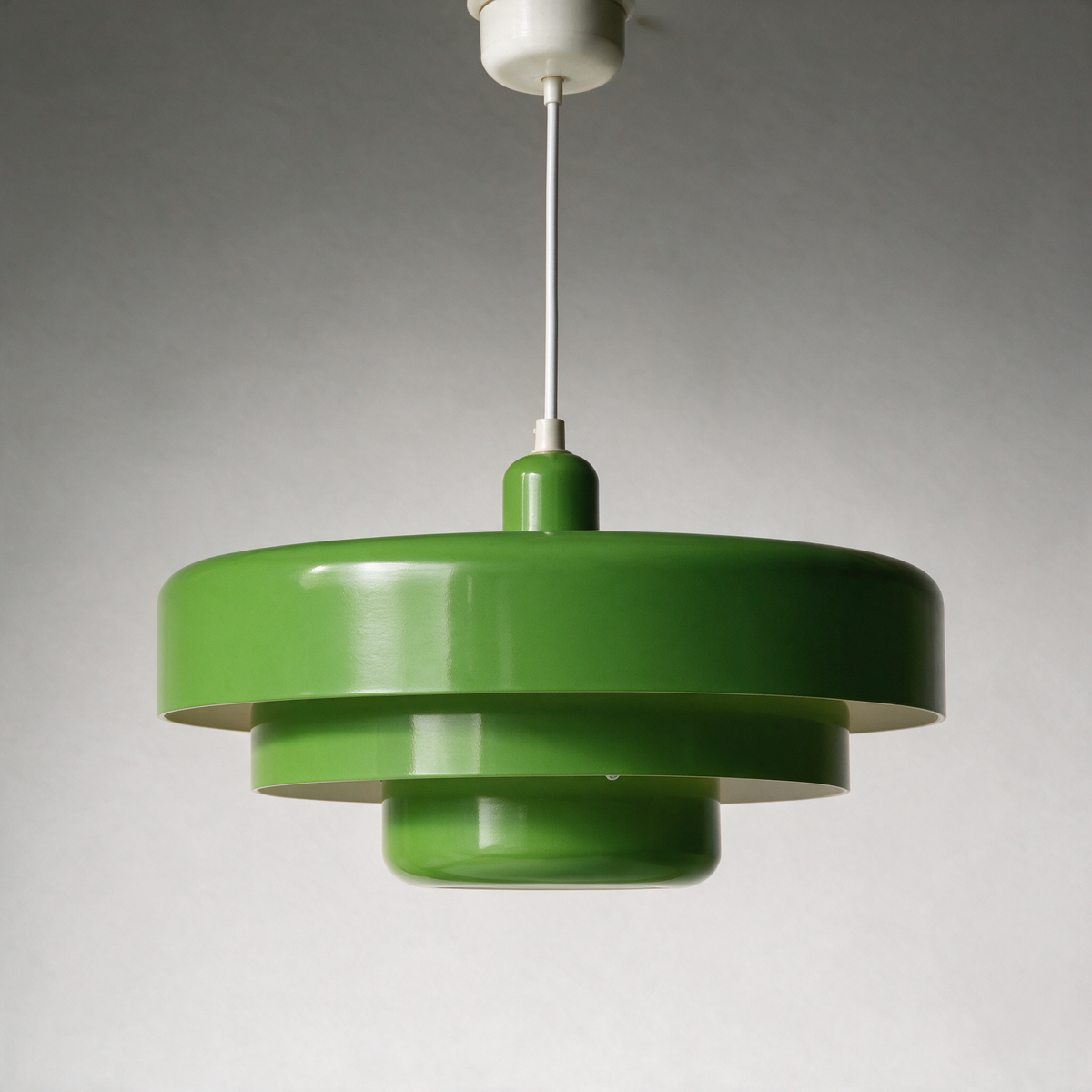 Ashby Layered Suspension Pendant — Green